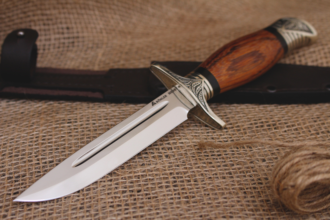 Финка НКВД, Bohler N690, рукоять зебрано.